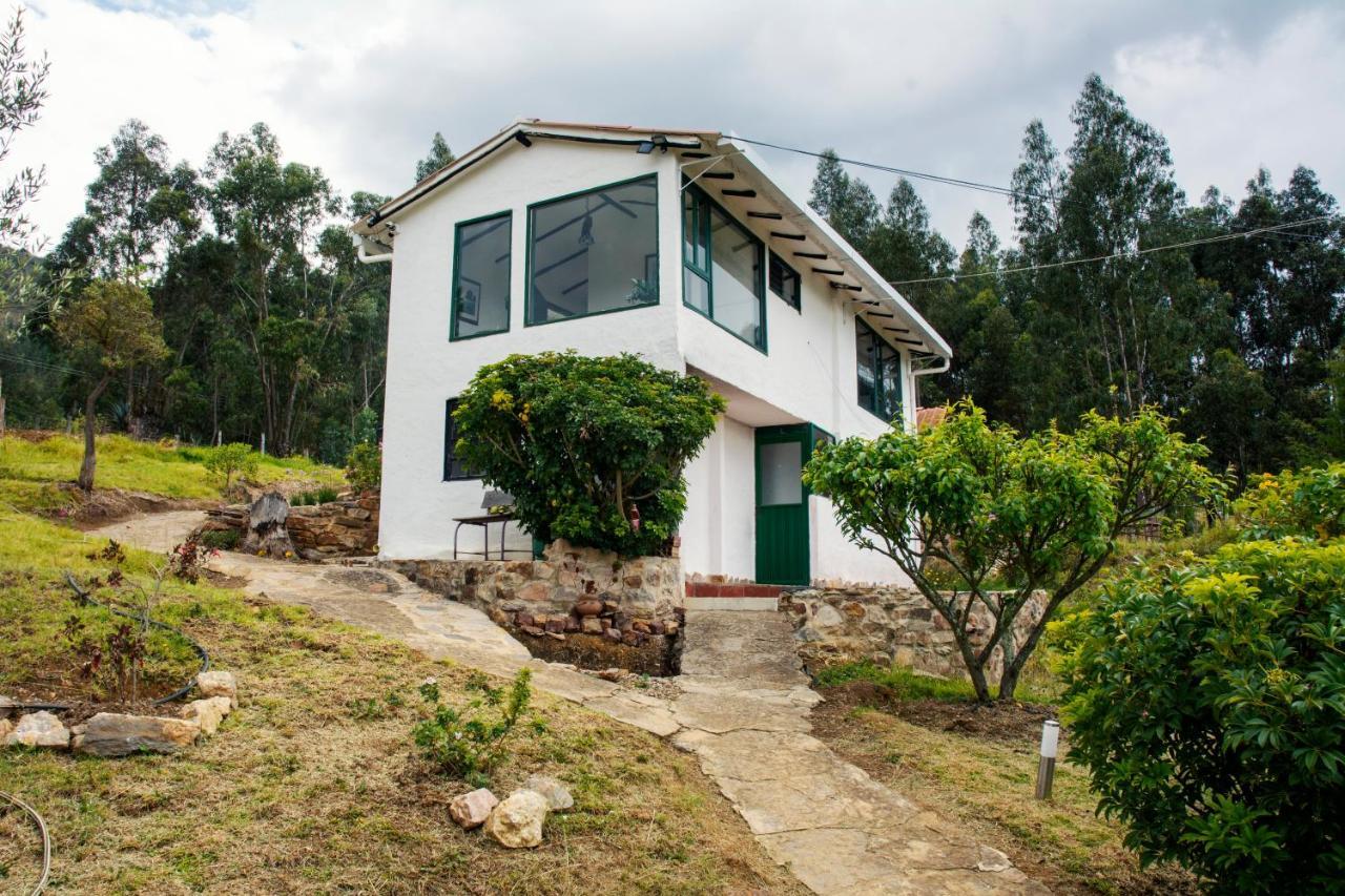 Villa Patty Tibasosa Exterior photo