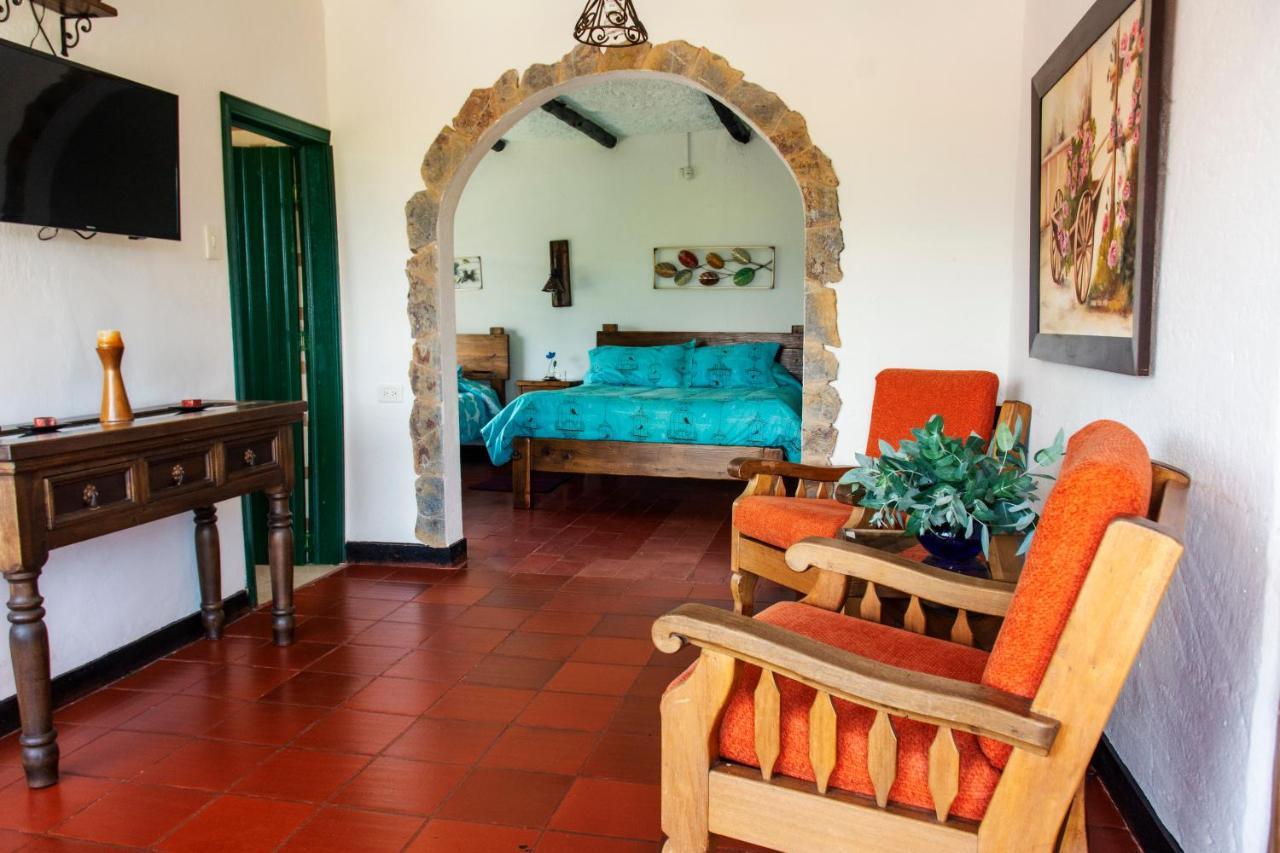 Villa Patty Tibasosa Exterior photo